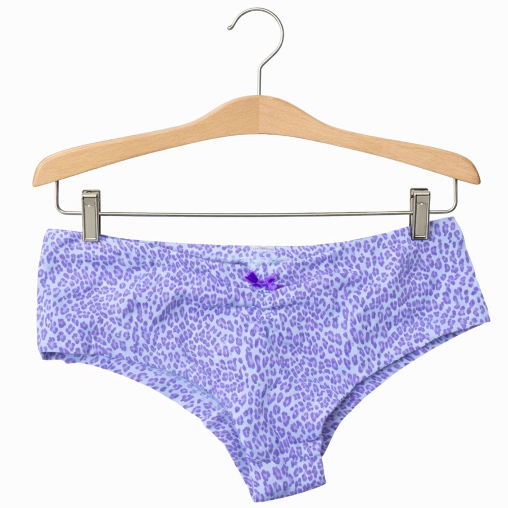 Pink by Victorias Secret. Cheeky Low-Rise Panty. Size Small. NWT